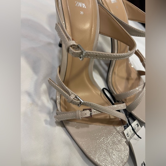 Zara Women's Nude Strappy Sandals - Picture 4 of 11